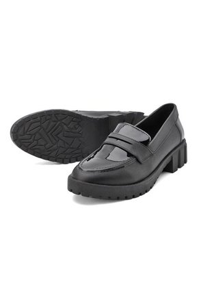 ZAPATO DE DAMA CHAROL BULL TERRIER Y SINTETICO NEGRO CAIHER