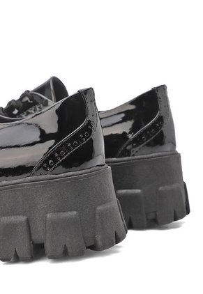 Zapato De Dama Negro BULL TERRIER CHIRLEY