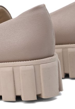 CYEL BALCKBERRY MILK BULL TERRIER