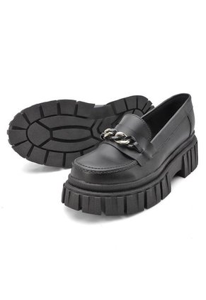 MOCASINES NEGROS BULL TERRIER ADHARA