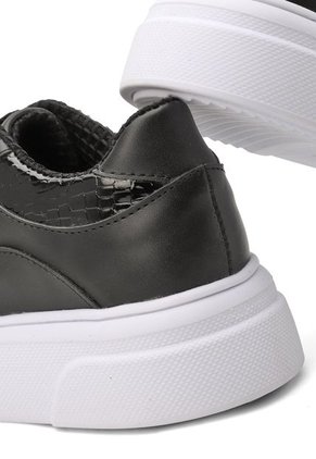 TENIS NEGROS BULL TERRIER ADARYA