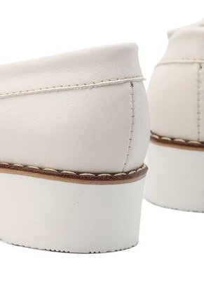 ZAPATO NUDE CON CAPELLADA GRABADA BULL TERRIER LAIA