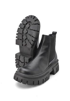 BOTA NEGRA CON RESORTE BULL TERRIER DAKOTA