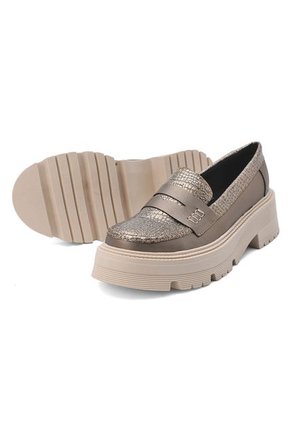 MOCASIN BRONCE CON CAPELLADA GRABADA BULL TERRIER DONATELLA