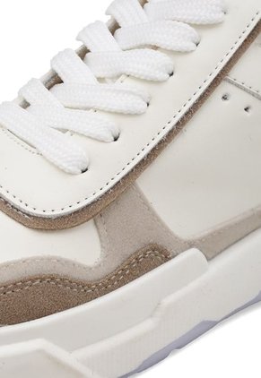 TENIS BLANCOS CON APLIQUES BEIGES Y CAFES BULL TERRIER NAKIA