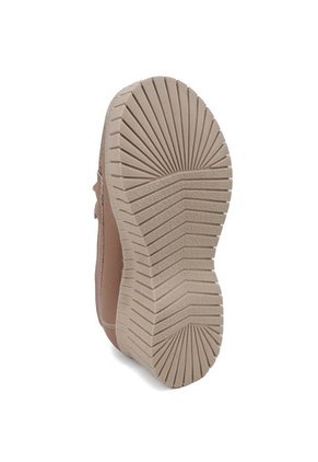 MOCASINES MAQUILLAJE CON HERRAJE DORADO BULL TERRIER LUCIANA