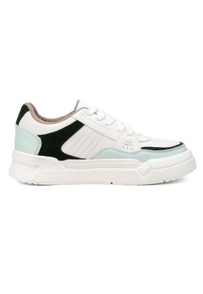 TENIS BLANCOS CON APLIQUES VERDES BULL TERRIER CARLA