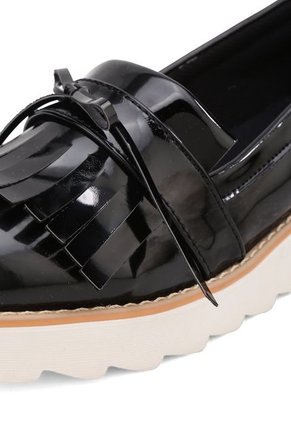 MOCASINES NEGROS EN CHAROL BULL TERRIER XAFIR