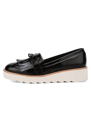 MOCASINES NEGROS EN CHAROL BULL TERRIER XAFIR