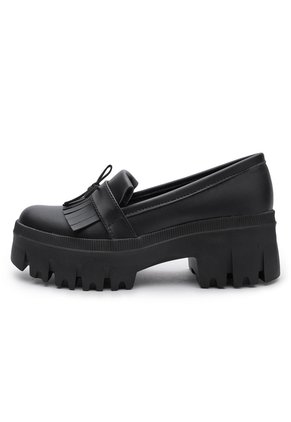MOCASIN TIPO CUERO NEGRO BULL TERRIER CHLOE
