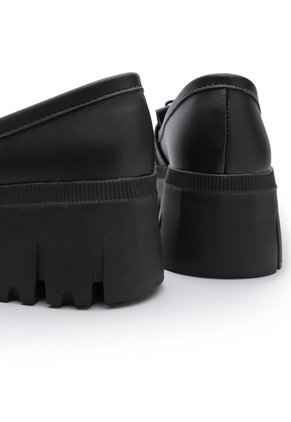 MOCASIN TIPO CUERO NEGRO BULL TERRIER CHLOE