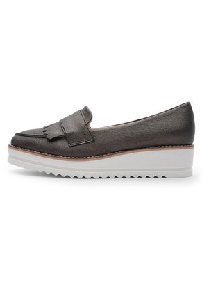 ZAPATO CAFE METALIZADO BUL TERRIER DIANA