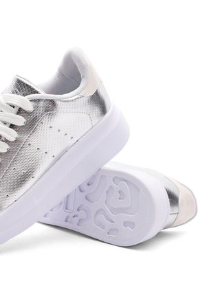 DEPORTIVO PLATEADO GRABADO BULL TERRIER CAROL