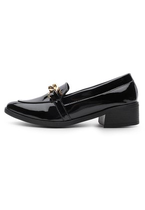 ZAPATO NEGRO CHAROL BULL TERRIER FABIANA