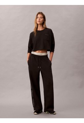 Saco Negro De Estar En Casa Cropped Con Logo Calvin Klein