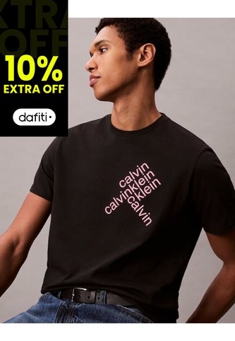 Camiseta Negra Con Logotipo Apilado Calvin Klein Calvin Klein