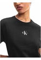 Camiseta Negra Slim Con Micro Monograma Calvin Klein de Calvin Klein