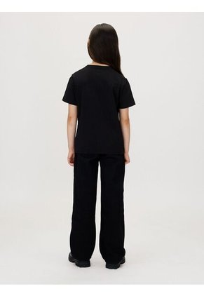 Camiseta Negra Infantil Con Monograma Calvin Klein