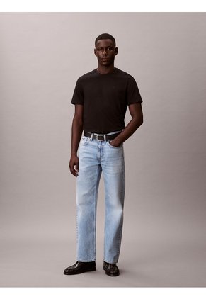 Camiseta Negra Con Micro Monograma Bordado Calvin Klein