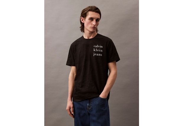 Camiseta Negra Classic Crewneck Calvin Klein