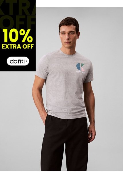 Camiseta Gris Con Monograma Gráfico Calvin Klein