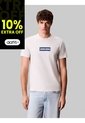 Camiseta Beige Con Box Logo Calvin Klein de Calvin Klein