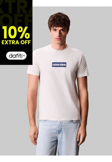 Camiseta Beige Con Box Logo Calvin Klein