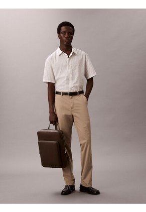 Morral Chocolate Cuadrado Calvin Klein