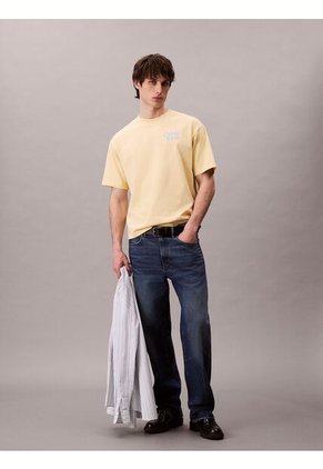 Camiseta Amarilla Holgada Con Logo Gráfico Con Letras Calvin Klein