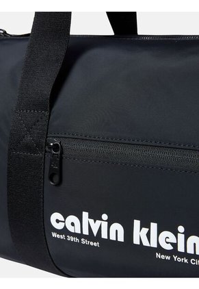 Bolso Negro Duffle Deportivo Calvin Klein