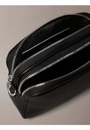 Bolso Negro Cruzado Convertible De 2 Tiras Calvin Klein