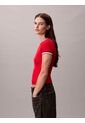 Camiseta Roja Baby Fit De Manga Corta En Canalé Calvin Klein de Calvin Klein