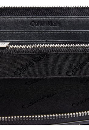 Billetera Negra Must Con Estilo Cocodrilo Calvin Klein