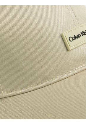 Gorra Beige Con Parche De Goma Calvin Klein