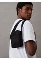 Bolso Negro Reporter Pequeño Calvin Klein de Calvin Klein
