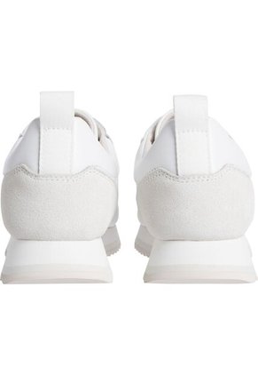 Tenis Blanco Runner De Cuero Y Monograma Calvin Klein