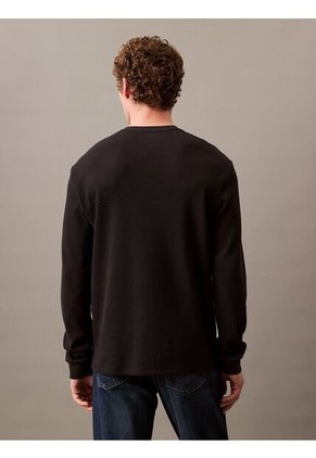 Camiseta Negra De Manga Larga Con Textura Ligera Calvin Klein