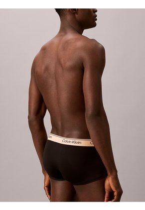 Pack Negro De 4 Bóxers Trunks De Talle Bajo Calvin Klein