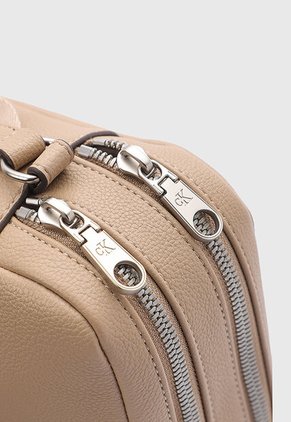 Bolso Manos Libres Calvin Klein Beige