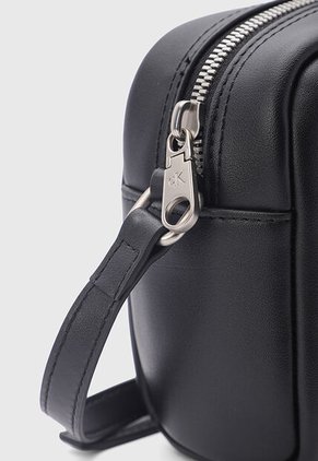 Bolso Manos Libres Calvin Klein Negro