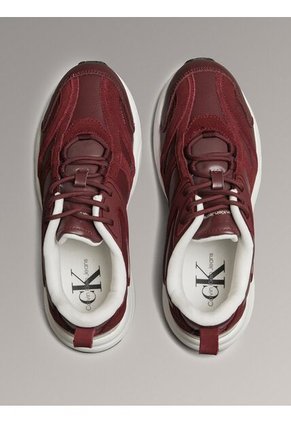 Tenis Rojo Retro Con Monograma Calvin Klein