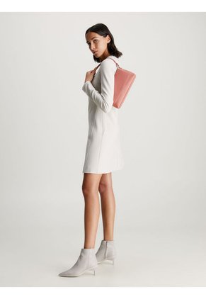 Bolso Rosado De Hombro Con Logo Calvin Klein