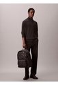 Morral Negro Acolchado Con Logo Monograma Calvin Klein de Calvin Klein