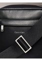 Bolso Negro Reporter Raised Calvin Klein de Calvin Klein