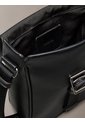 Bolso Negro Cargo Reporter Con Cierre De Solapa Calvin Klein de Calvin Klein