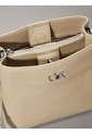 Bolso Beige Tipo Cubo Convertible Calvin Klein de Calvin Klein