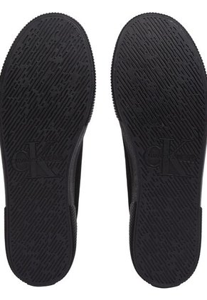 Tenis Negro Essential Vulcanized Calvin Klein