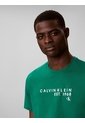 Camiseta Verde Con Gráfico De Logo Calvin Klein de Calvin Klein