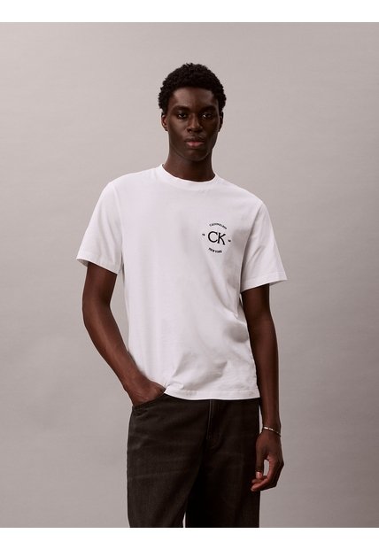 Camiseta Blanca Con Estampado Gráfico Calvin Klein