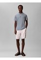 Camiseta Gris Con Emblema En Relieve Calvin Klein de Calvin Klein